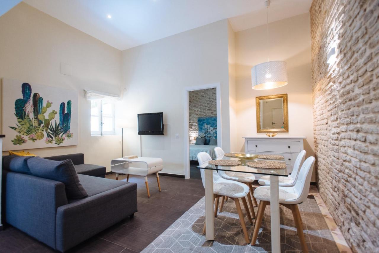 Cozy Apartment In House-Palace With Private Patio เซบีญา ภายนอก รูปภาพ