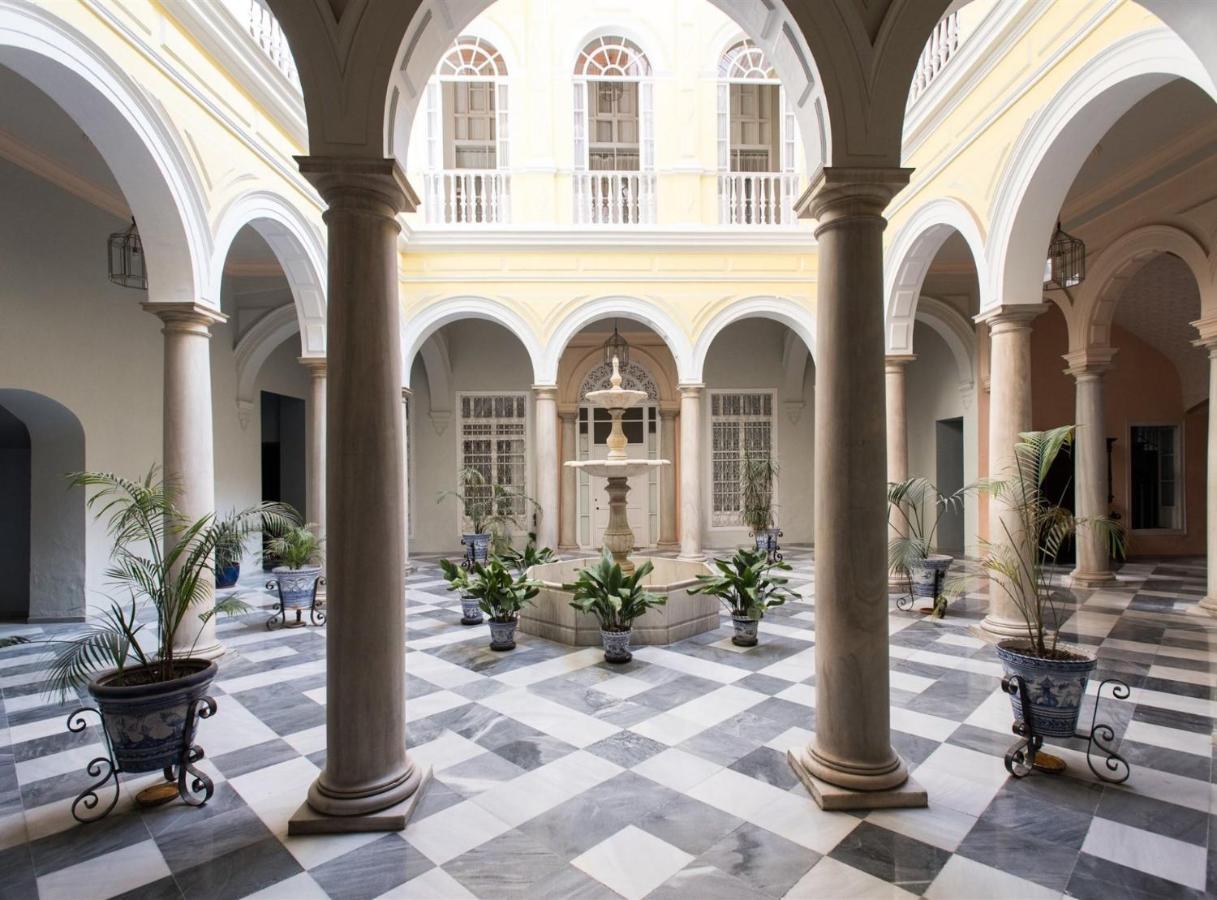 Cozy Apartment In House-Palace With Private Patio เซบีญา ภายนอก รูปภาพ